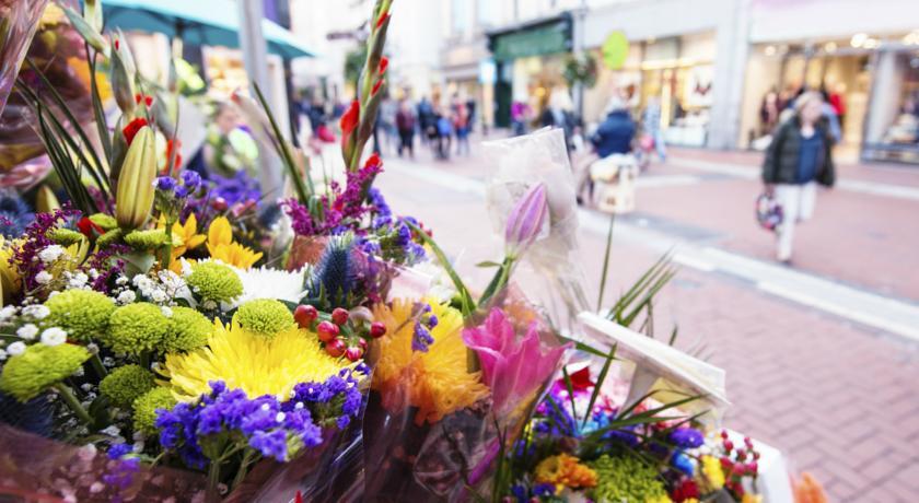 The Fitzwilliam Hotel Dublin Eksteriør bilde Bouquets of flowers