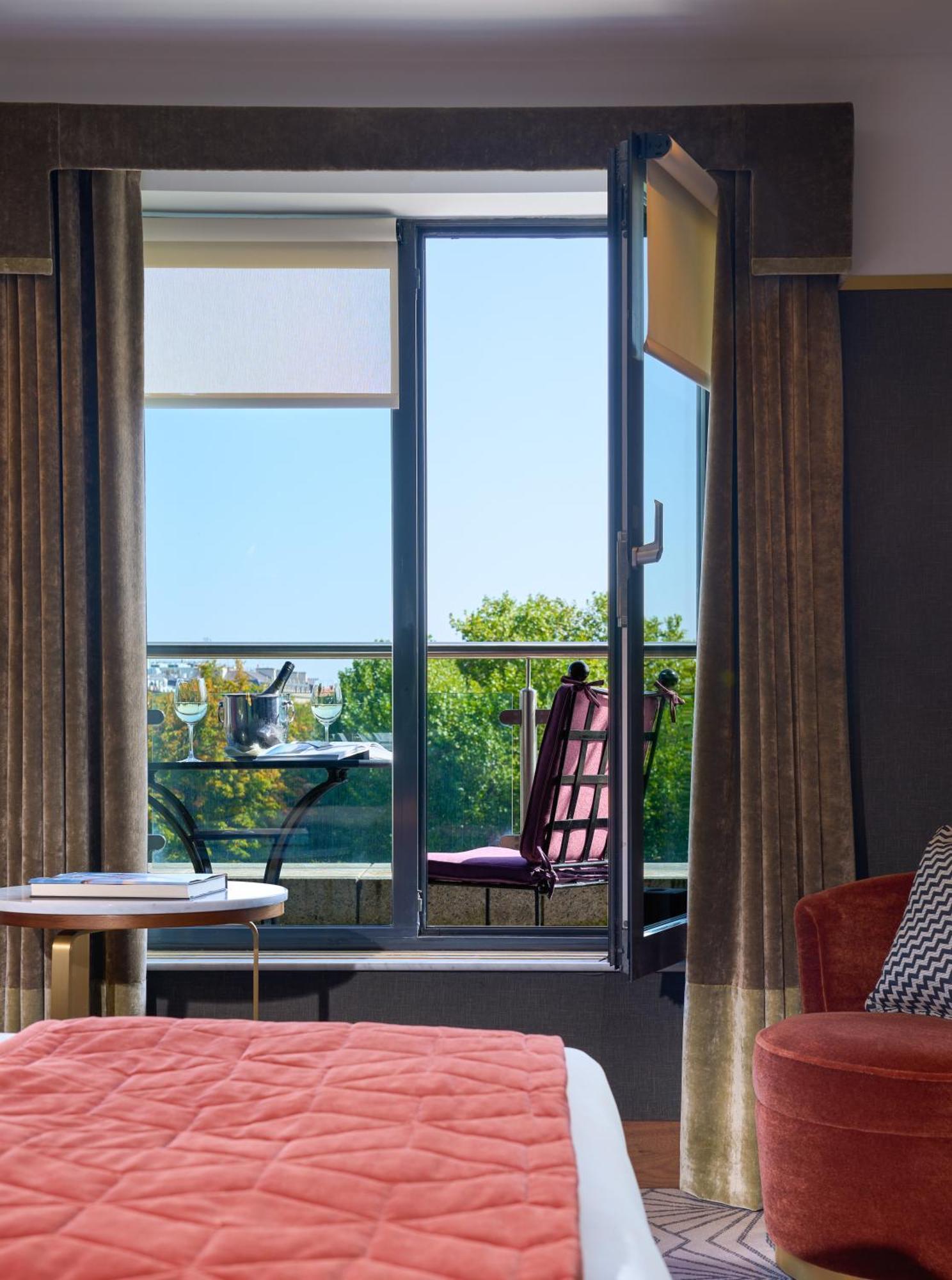The Fitzwilliam Hotel Dublin Eksteriør bilde A room at the hotel