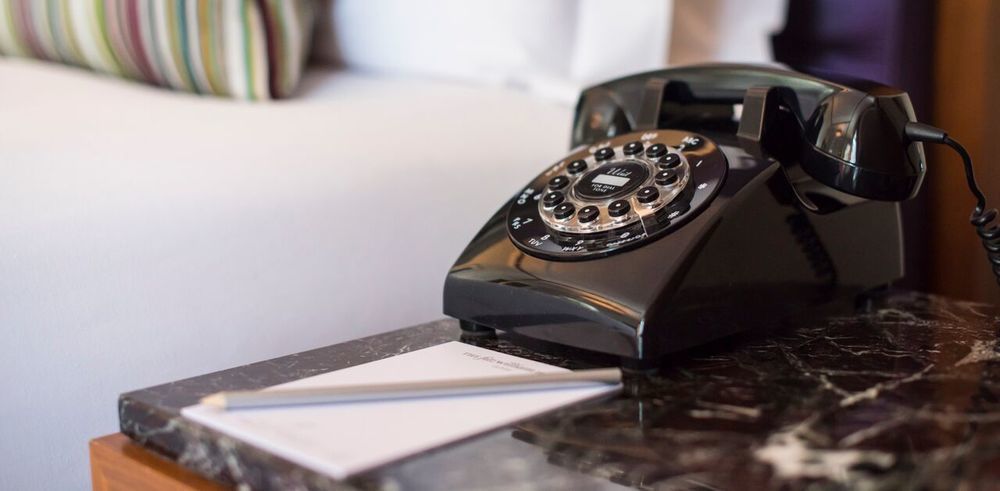 The Fitzwilliam Hotel Dublin Eksteriør bilde A telephone